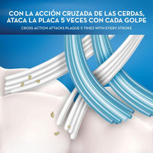 Cargar imagen en el visor de la galería, Cepillo Dental Oral B Cross Action 8 Pack
