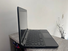 Cargar imagen en el visor de la galería, Laptop DELL Semi Nueva
